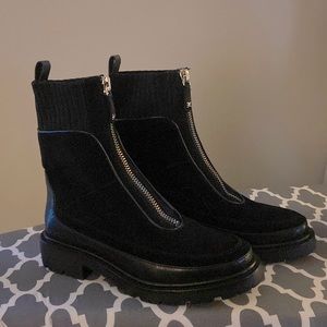 Sam Edelman zippered Chelsea boot.